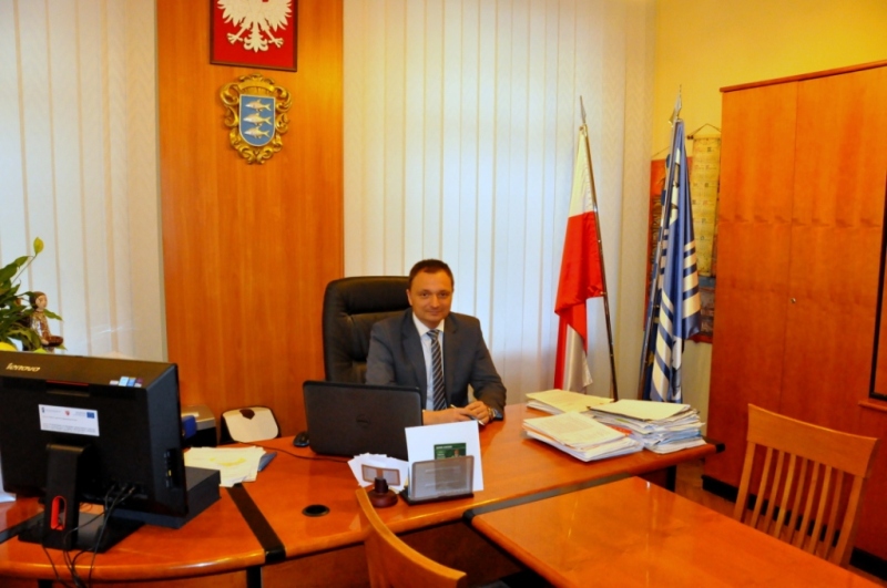 Nowoczesna postawa Burmistrza modernizuje giżycki ratusz-wywiad z Burmistrzem Wojciechem Iwaszkiewiczem