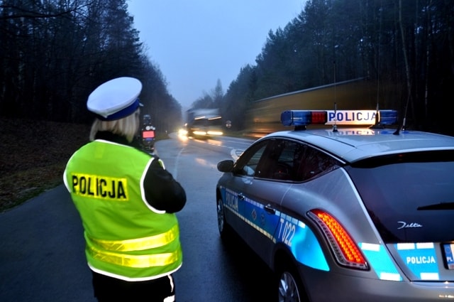 Jechał 173 km/h. Kilka dni wcześniej stracił prawo jazdy