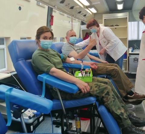 Żołnierze służą pomocą, bo mają to we krwi