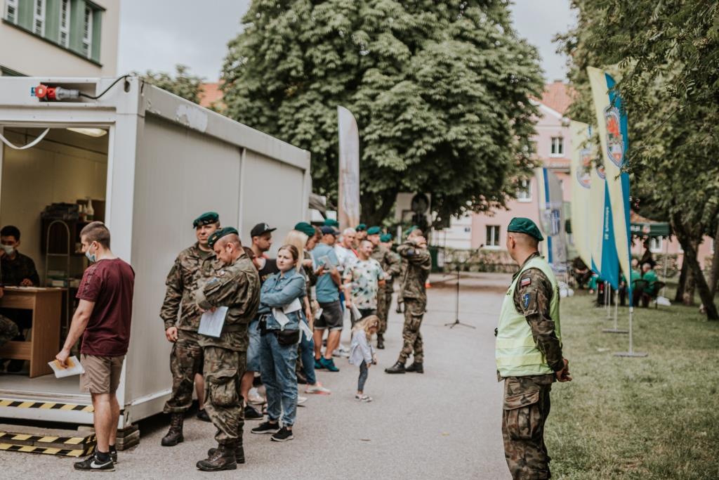 Mobilne punkty szczepień będą działać do połowy sierpnia