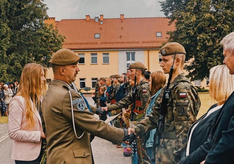 Finał akcji: „Wakacje w mundurze”. Ostatni ochotnicy wypowiedzieli słowa roty przysięgi wojskowej