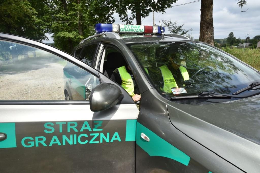 Turysta i grzybiarz ukarani mandatami