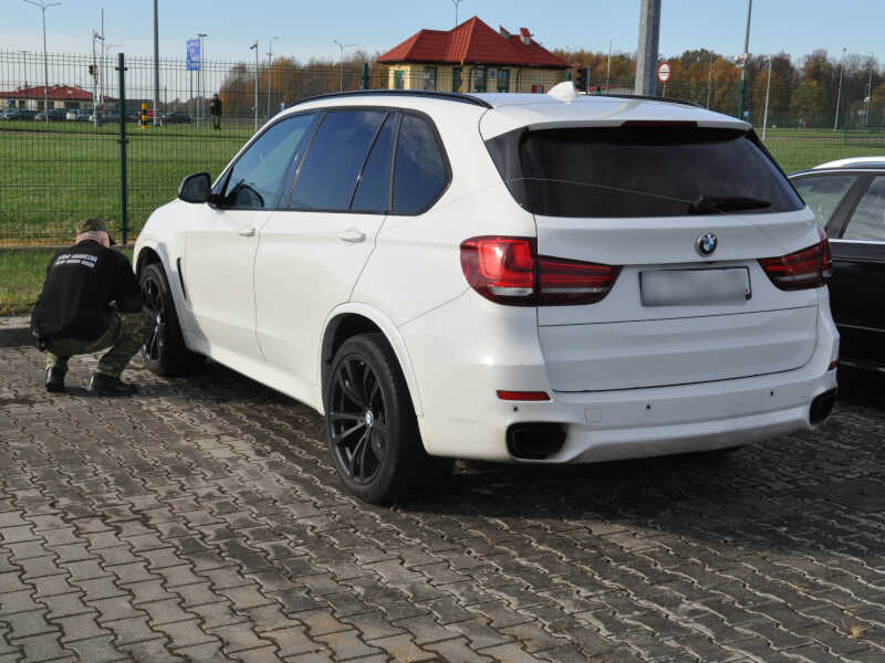 BMW skradzione w Niemczech odzyskane na granicy