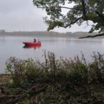 Sprzątanie wysp na Jeziorach Mamry i Kisajno (1)