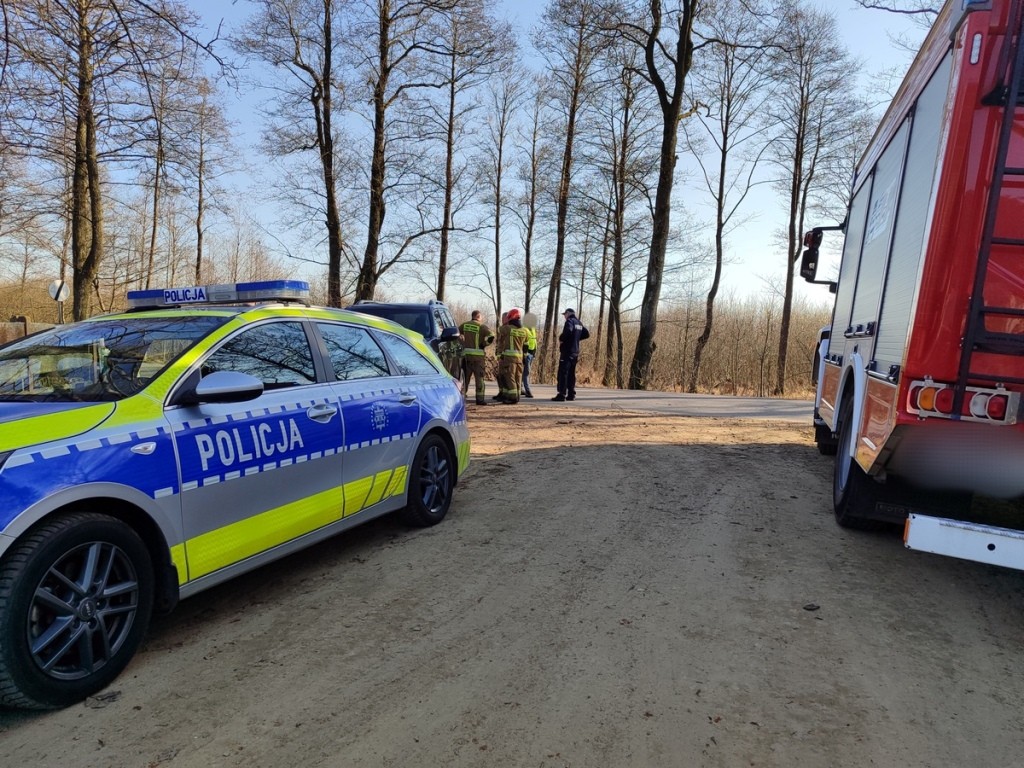 Gasili pożar trzcinowiska, znaleźli zwęglone ciało. Dwóch mężczyzn zatrzymanych