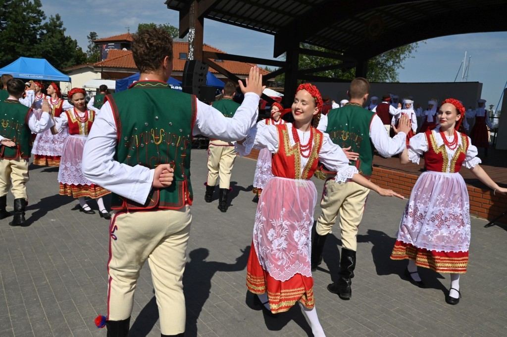 Wilkasy. Amfiteatr nad Niegocinem rozbrzmiał folklorem