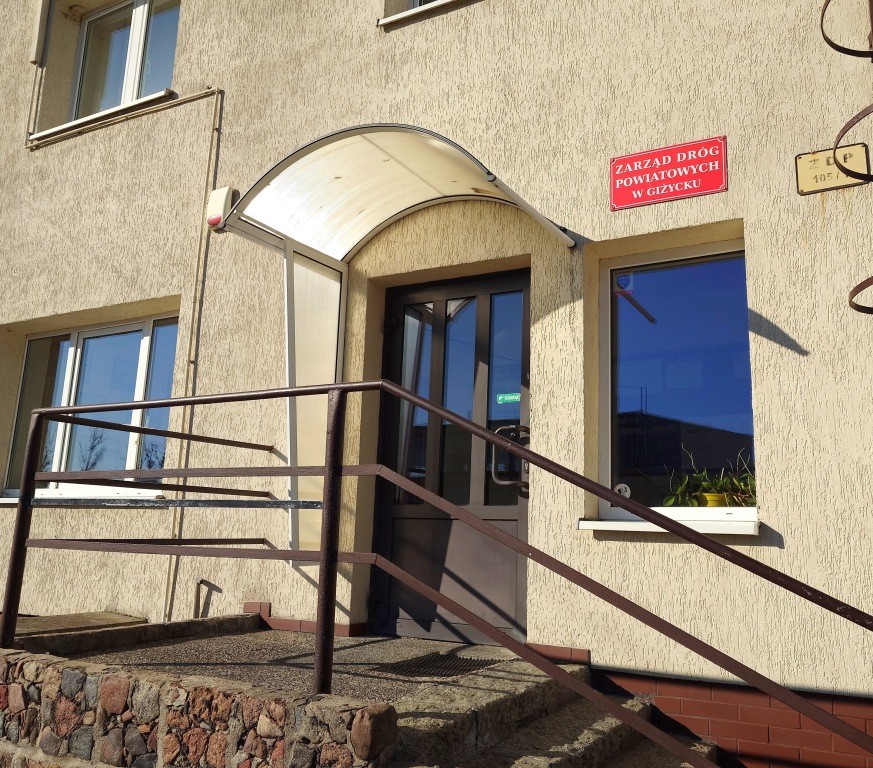 O moście obrotowym, bramownicach i oświetleniu słów kilka