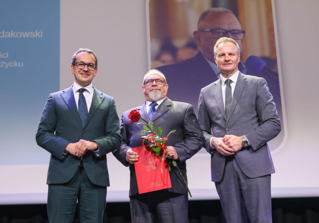 Nagrody Marszałka dla przedstawicieli Powiatu Giżyckiego w dziedzinie polityki społecznej