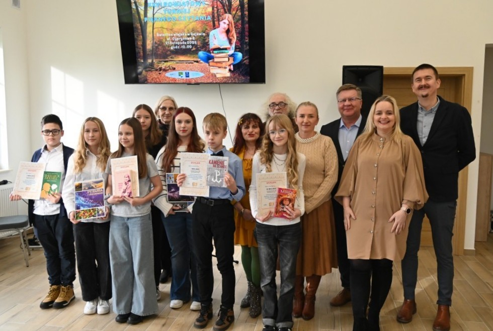 Recytatorskie talenty zachwyciły jury. Poznaliśmy zwycięzców XXVI Powiatowego Turnieju Pięknego Czytania w Gajewie podgląd