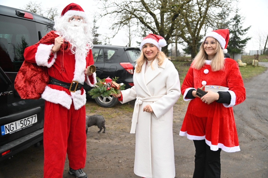 Mikołajkowy konwój GOKiR Wilkasy odwiedził podopiecznych. To już 29 lat pięknej tradycji
