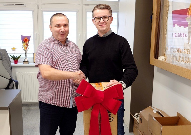 Mikołajkowy prezent dla Szkoły Podstawowej w Wilkasach