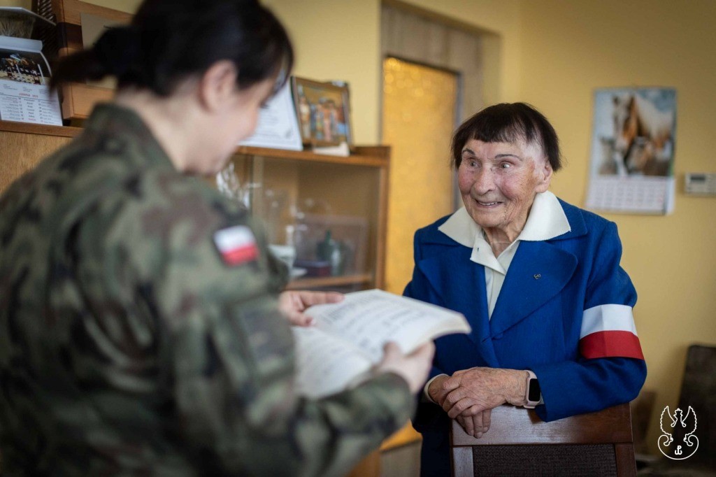 Przedświąteczne spotkanie żołnierzy WOT z kombatantami