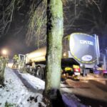 Wypadek samochodu ciężarowego w Konopkach Małych (3)