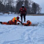 Strażacy OSP szkolili się z ratownictwa na lodzie (2)