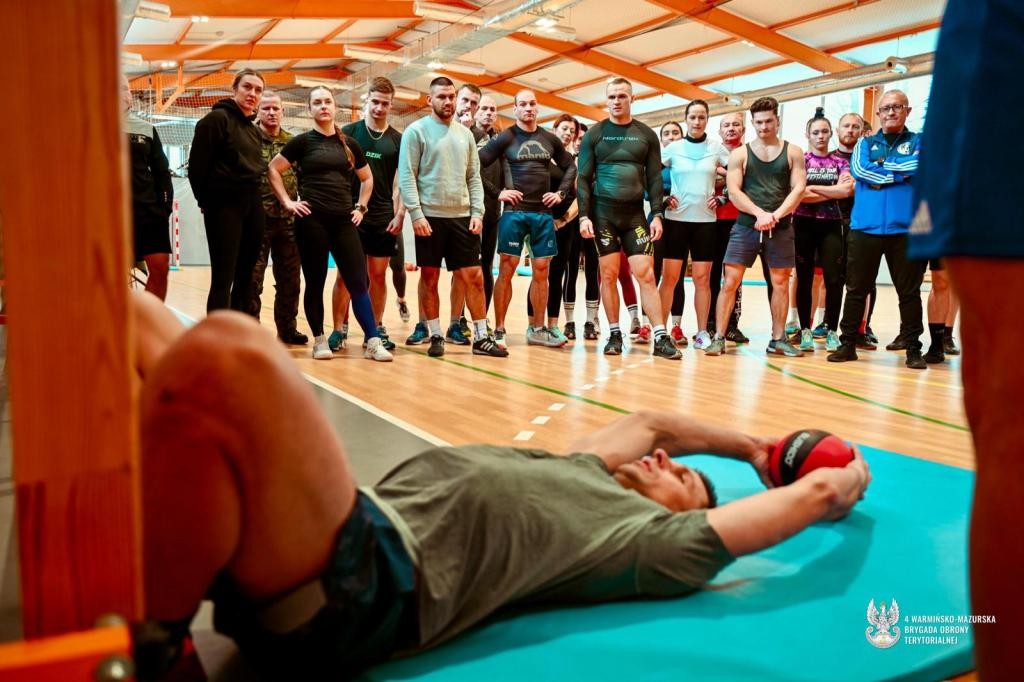 Tor przeszkód, czas i determinacja. „Żołnierski Wielobój” w Giżycku