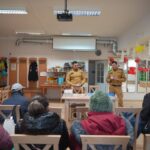 Strażacy w Klubie Seniora. 35 czujek trafiło do mieszkańców (1)