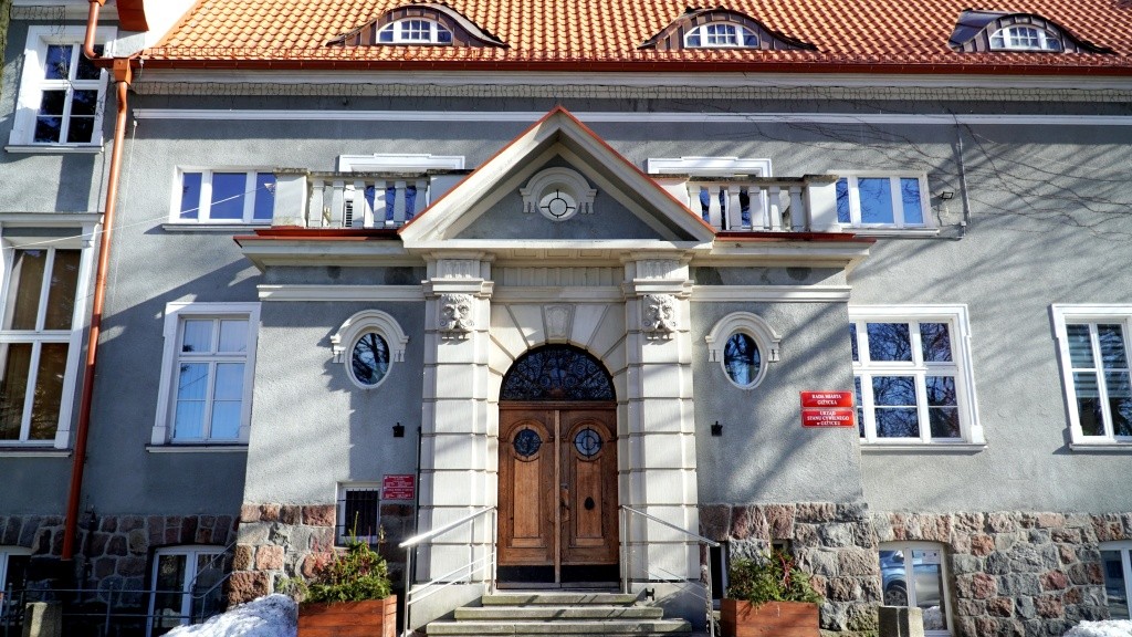 Obwieszczenie UM Giżycko Nr 16 i 17/2026. Sprzedaż dwóch lokali mieszkalnych