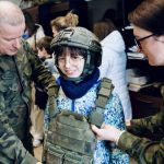 Świąteczna wizyta uczniów SOSW u żołnierzy 41. Batalionu Obrony Pogranicza (4)