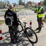 Akcja „Jednoślad”. Policjanci kontrolowali motocyklistów, rowerzystów i użytkowników hulajnóg (1)