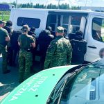 Kurier z Ukrainy zatrzymany w powiecie ełckim. Przewoził sześciu Afgańczyków (2)