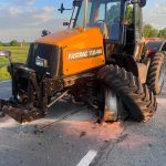 Zderzenie ciągnika rolniczego i samochodu osobowego na DK59. Jedna osoba trafiła do szpitala (1)