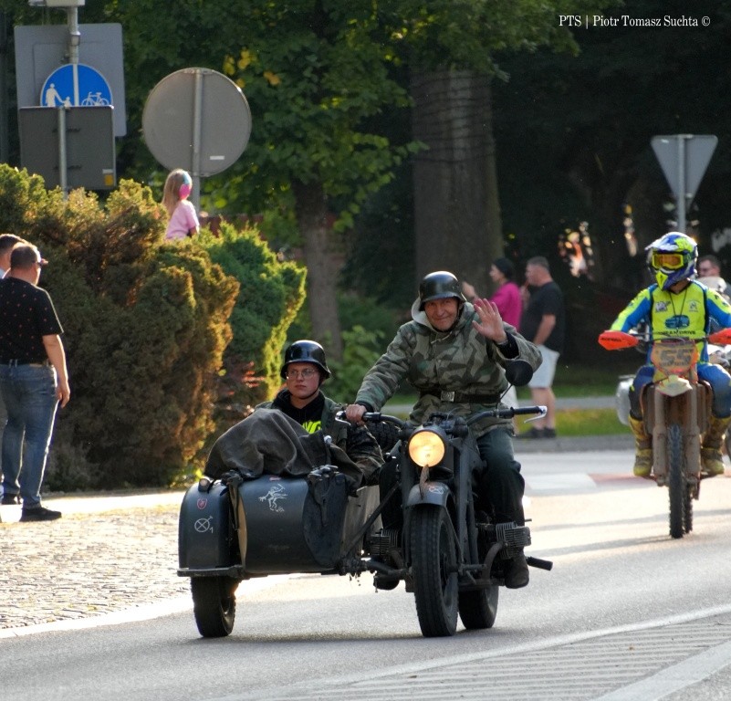 Parada motocykli w Giżycku 2026. Tłumy widzów i setki wyjątkowych maszyn [ZDJĘCIA]