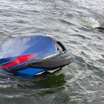 Zderzenie skutera wodnego z łodzią motorową na Niegocinie. Jedna osoba trafiła do szpitala (1)