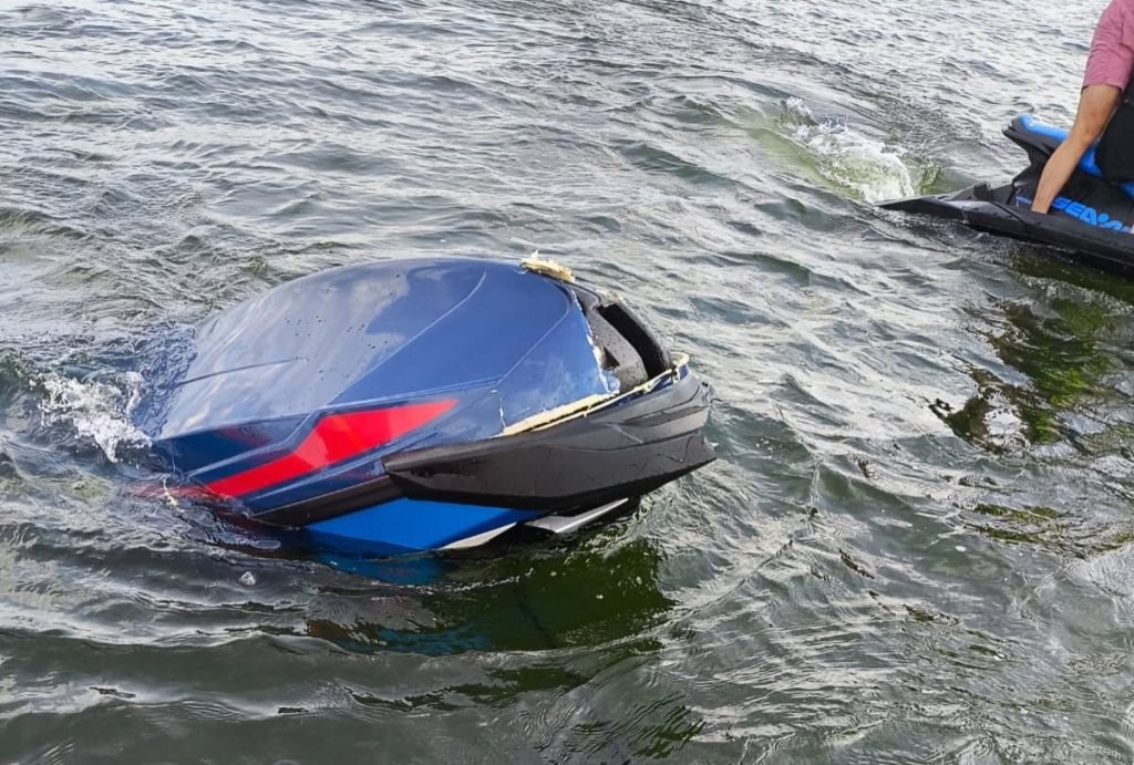 Zderzenie skutera wodnego z łodzią motorową na Niegocinie. Jedna osoba trafiła do szpitala