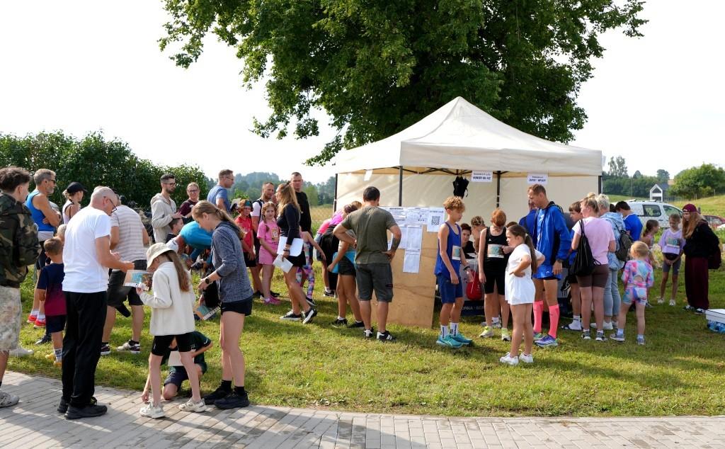 Sportowe emocje i rodzinny festyn. Za nami Bieg o Wronkę i Wronkowisko 2026 [ZDJĘCIA]