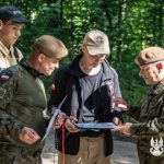 Survival w Wilczym Szańcu. Giżyccy terytorialsi szkolili młodych strażaków (2)