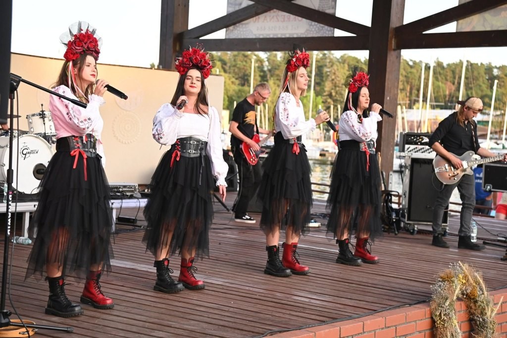 „Koronkowe Dźwięki” już 15 sierpnia w Wilkasach. Folklor z Polski, Litwy i Ukrainy