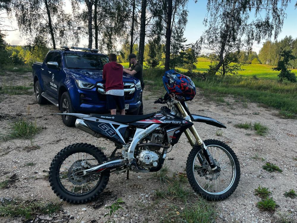 Więcej patroli i fotopułapki w lasach. Trwa akcja „Jesień 26”