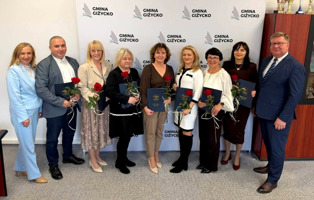Nauczyciele z gminy Giżycko wyróżnieni z okazji Dnia Edukacji Narodowej