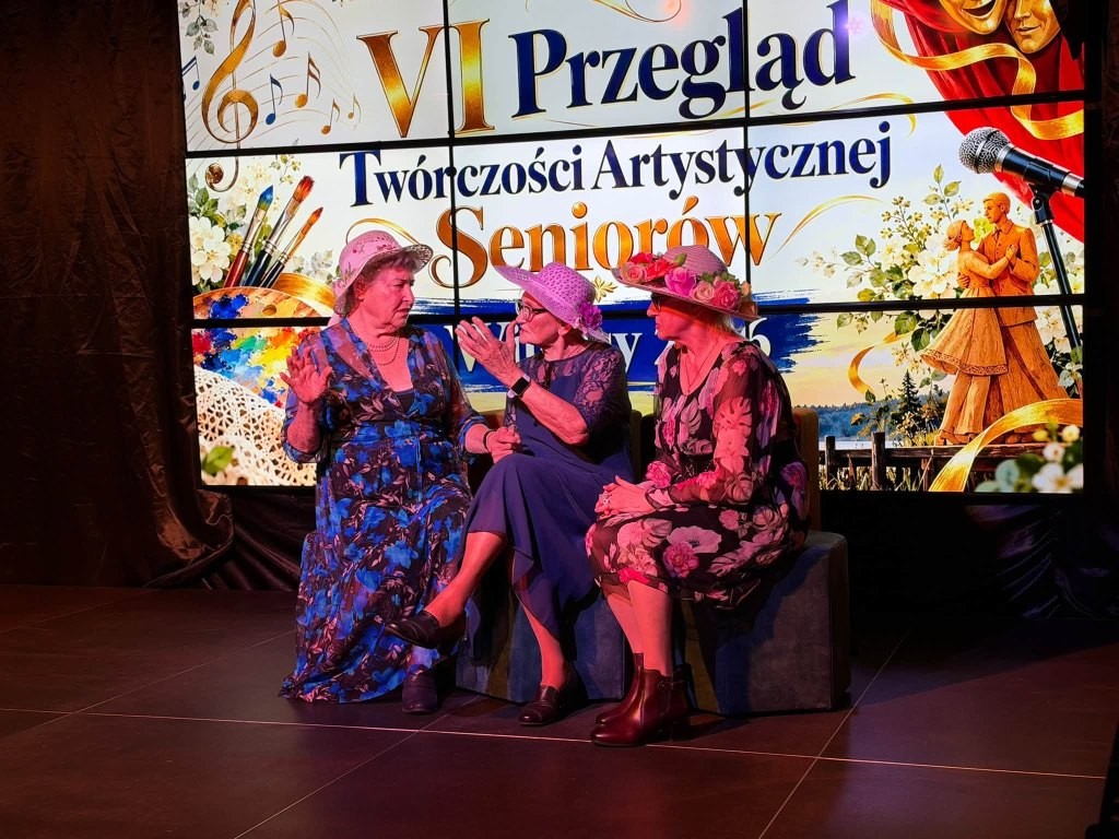 Seniorzy zaprezentowali swoje talenty w Wilkasach