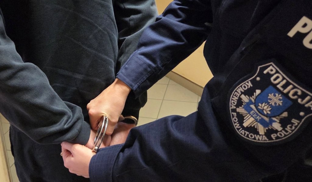 Straszyli atakami, tłumaczyli się żartem. Sprawami zajmuje się policja